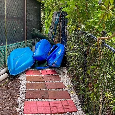 Апартаменты Pams Mermaid House With Riverfront Yard And Lanai! Уики Уэши Экстерьер фото