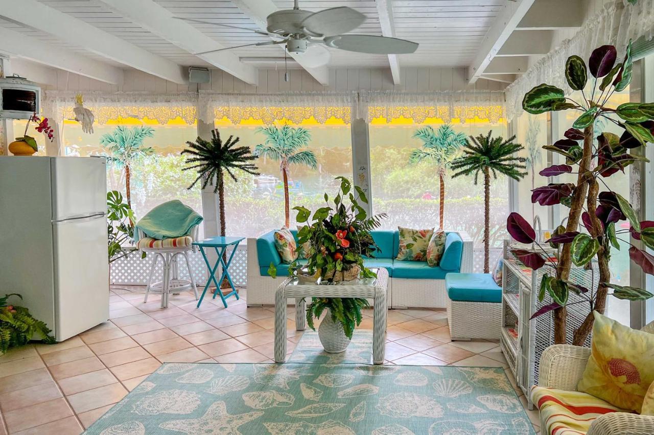 Апартаменты Pams Mermaid House With Riverfront Yard And Lanai! Уики Уэши Экстерьер фото
